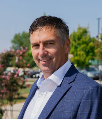 Portrait of Brett Bussell, REALTOR®, Farm Specialist, ABR, PSA